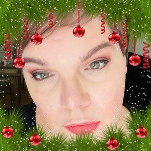 Meet your Posher, Debbie-ann